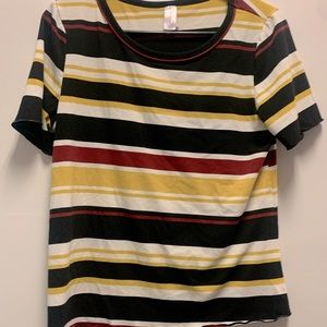 Juniors No boundaries Stripped Tee size XL